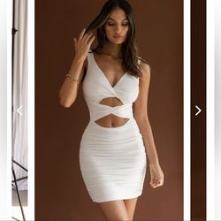 Selfie Leslie White Size 0 Bachelorette Sunday Midi Cocktail Dress on Queenly