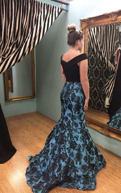 Sherri Hill Blue Size 6 Train Print Mermaid Dress on Queenly