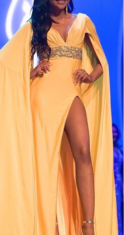 Mac Duggal Yellow Size 2 Floor Length Tall Height Train Dress on Queenly