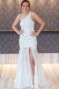 Sherri Hill White Size 4 Jewelled Side Slit Asymmetrical Mermaid Dress on Queenly