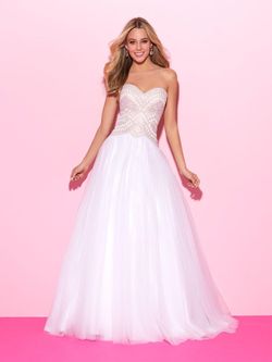 Style 17-303 Madison James White Size 4 Sequin Bridgerton Sequined Prom Jewelled Ball gown on Queenly