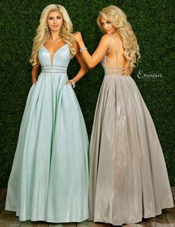 Style E1441 Envious Couture Green Size 0 Jersey Floor Length Tall Height Shiny Ball gown on Queenly