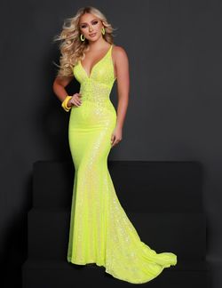 Style 20193 2Cute Prom Yellow Size 4 Tall Height Mermaid Dress on Queenly
