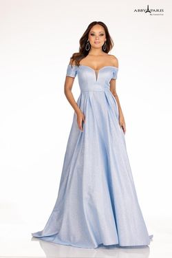Style 90101 Lucci Lu Light Blue Size 6 Pageant Ball gown on Queenly