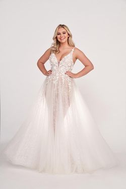 Style EW34070 Ellie Wilde White Size 2 Pageant Lace Cotillion Ball gown on Queenly