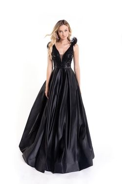 Style 90178 Lucci Lu Black Size 0 Tall Height Ball gown on Queenly