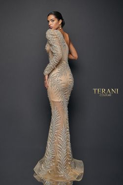 Style 1922GL0659 Terani Couture Gold Size 6 Floor Length Pageant Straight Dress on Queenly
