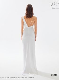 Style 52024 Tarik Ediz White Size 14 Plus Size Tall Height Ivory Prom Side slit Dress on Queenly