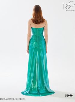 Style 52039 Tarik Ediz Green Size 10 Pageant Tall Height Straight Dress on Queenly