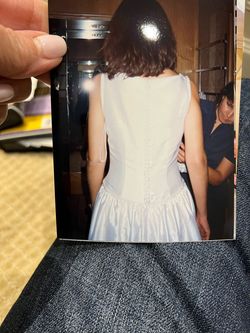Carolina Herrera White Size 8 50 Off Prom Wedding Free Shipping Straight Dress on Queenly