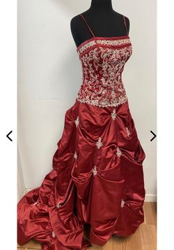Designer Sample Red Size 4 Ball gown on Queenly