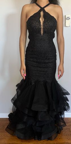 Black Size 0 Train Dress on Queenly