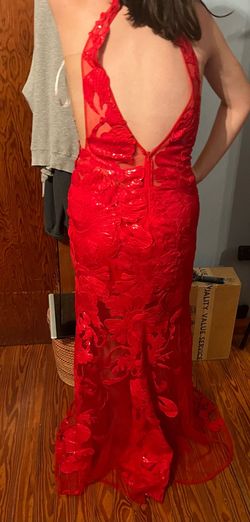 Jovani Red Size 10 Straight Dress on Queenly