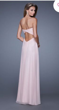 La Femme Pink Size 4 Straight Dress on Queenly