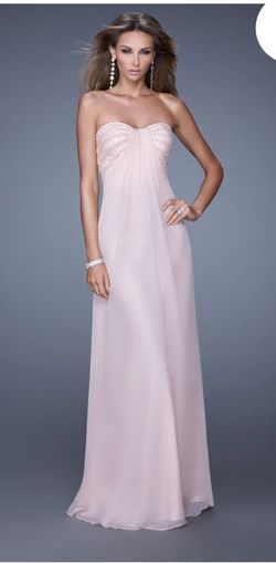 La Femme Pink Size 4 Straight Dress on Queenly