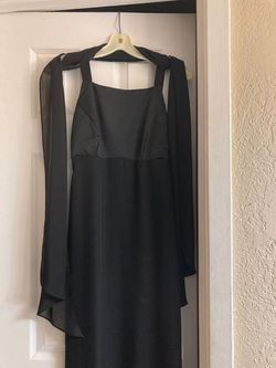 Nightway Black Size 6 Straight Dress on Queenly