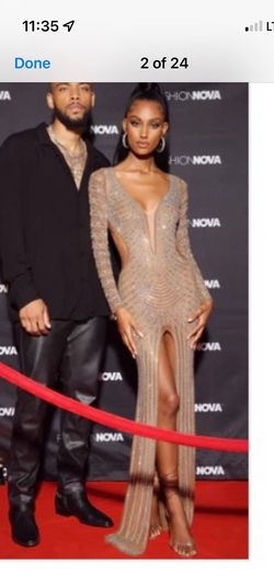 Fashion Nova Nude Size 8 Prom Nightclub Floor Length Side slit Dress on Queenly
