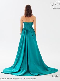 Style 52118 Tarik Ediz Green Size 4 Pageant Floor Length Prom Side slit Dress on Queenly