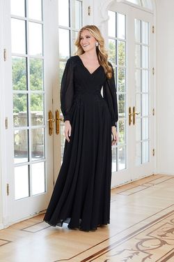 Style 72717 MoriLee Black Size 20 Sleeves V Neck Pageant Floor Length A-line Dress on Queenly