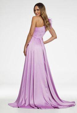 Ashley Lauren Pink Size 6 Prom Train Dress on Queenly