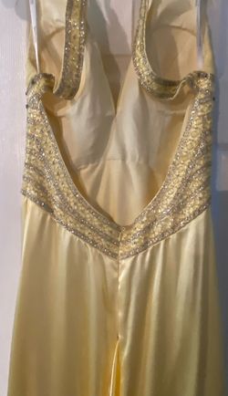 Tony Bowls Yellow Size 6 Prom Floor Length Straight Dress on Queenly