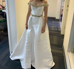Vienna White Size 6 Wedding A-line Dress on Queenly