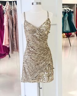 Sherri Hill Gold Size 4 Midi Nightclub Euphoria Cocktail Dress on Queenly