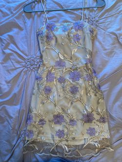 Lucy In The Sky Gold Size 00 Wedding Guest Euphoria Prom Cocktail Dress on Queenly