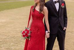 Sherri Hill Red Size 0 Black Tie Straight Dress on Queenly