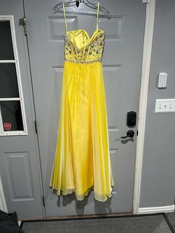 Yellow Size 2 A-line Dress on Queenly