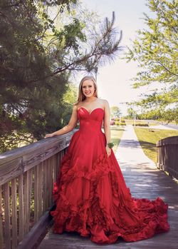Sherri Hill Red Size 6 Medium Height Black Tie Ball gown on Queenly