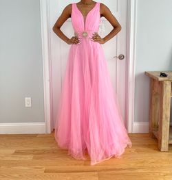 Pink Size 6 Ball gown on Queenly