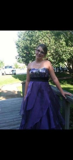 Purple Size 12 Ball gown on Queenly