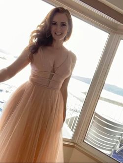 Sherri Hill Nude Size 4 70 Off Ball gown on Queenly