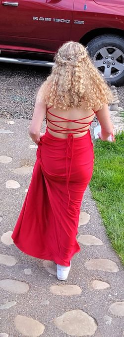 Red Size 6 Side slit Dress on Queenly