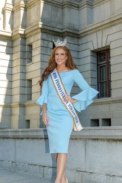 Jovani Light Blue Size 2 Pageant Long Sleeve Appearance Midi Cocktail Dress on Queenly