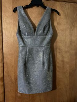 Sherri Hill Silver Size 2 Midi Glitter Cocktail Dress on Queenly