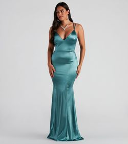 Style 05002-1500 Windsor Blue Size 16 V Neck Plunge Homecoming Mermaid Dress on Queenly
