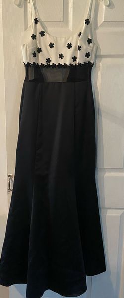 Dave and Johnny Black Size 6 Medium Height Military A-line Dress on Queenly