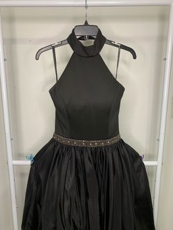 Sherri Hill Black Size 4 Pageant Cocktail Dress on Queenly