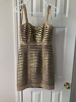BCBG Gold Size 6 Medium Height Homecoming Cocktail Dress on Queenly