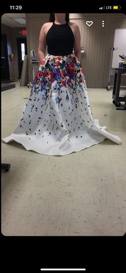 Multicolor Size 14 Ball gown on Queenly
