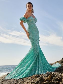 Style FSWD0777 Faeriesty Light Green Size 0 Sequin Mermaid Dress on Queenly