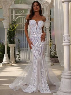 Style FSWD0671 Faeriesty White Size 0 Sequined Sequin Polyester Jewelled Side slit Dress on Queenly