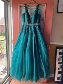 Jovani Green Size 14 Bridgerton Backless Lace Plus Size Tulle Ball gown on Queenly