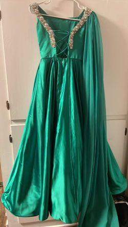 Sherri Hill Green Size 12 Floor Length Plus Size Train Dress on Queenly