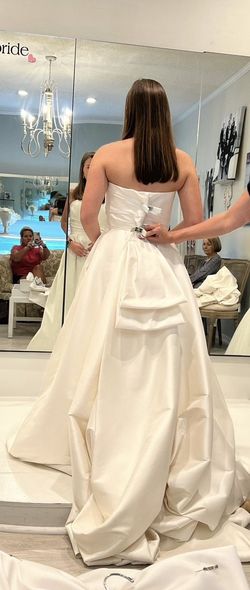 Jason Alexander White Size 4 Train Cotillion Free Shipping Short Height Ball gown on Queenly