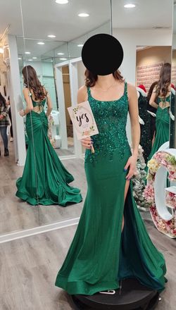 Green Size 2 Ball gown on Queenly