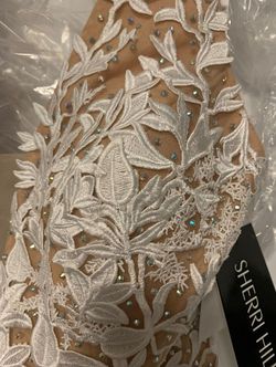 Sherri Hill White Size 8 Cotillion Ball gown on Queenly