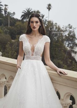 Style 19257 White Size 10 Ball gown on Queenly